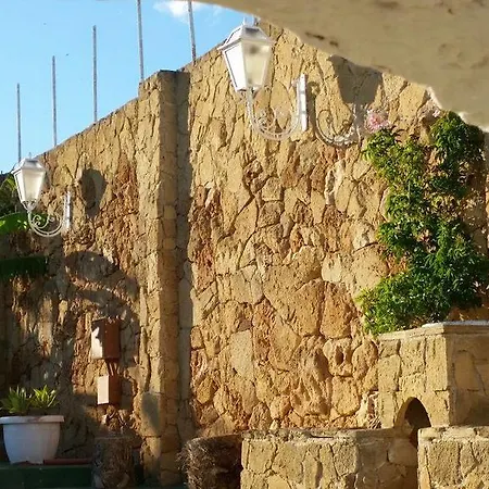 Holiday Guest house *